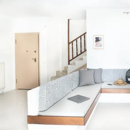 παραθαλάσσια *