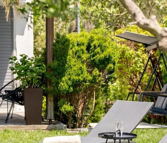 παραθαλάσσια Néos Marmarás