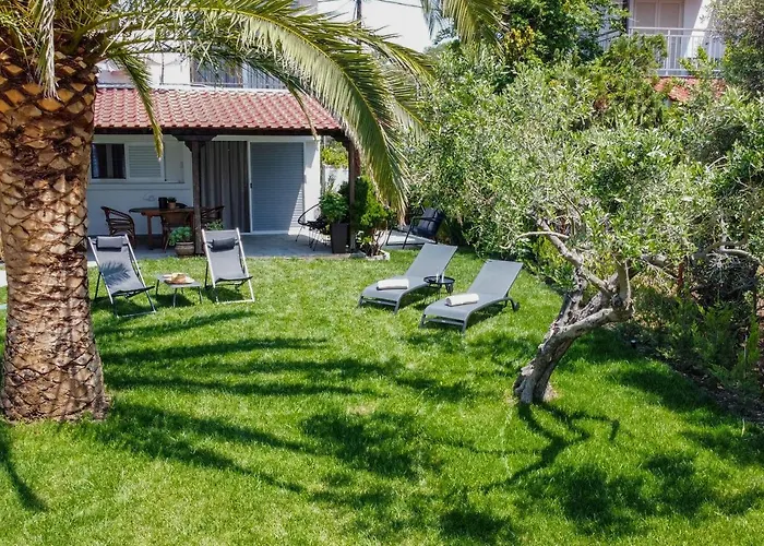 παραθαλάσσια Néos Marmarás